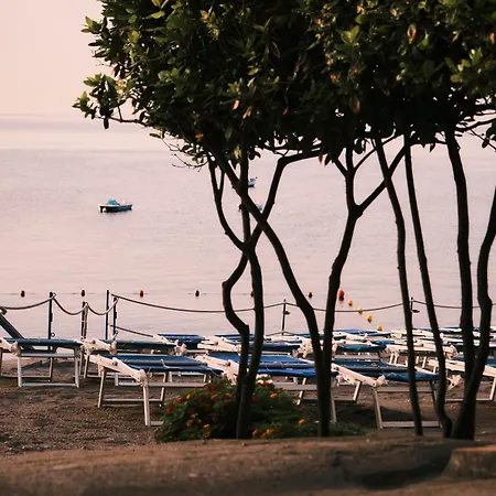 House On The Sea Amalfi Coast * Vietri sul Mare